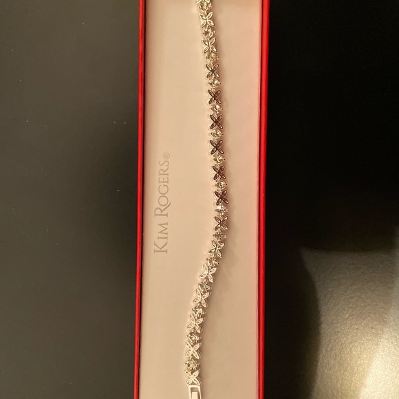 Silver Bracelet with Gift Box - Picture 2 of 8